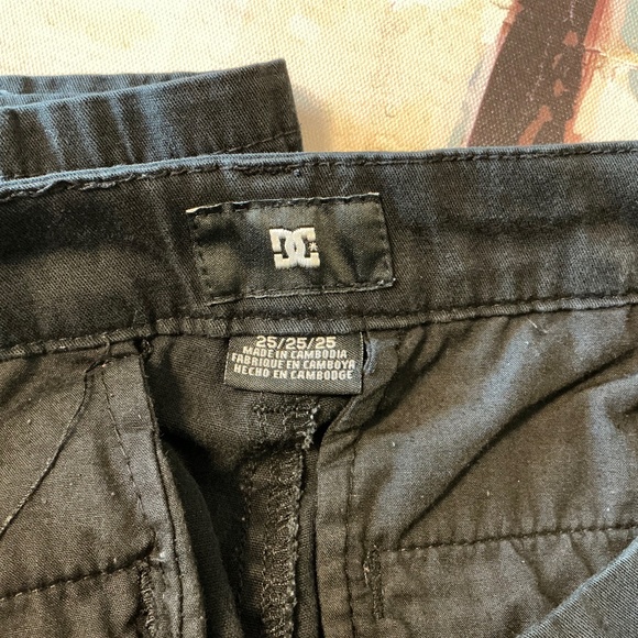 DC - Black Shorts - Picture 4 of 8